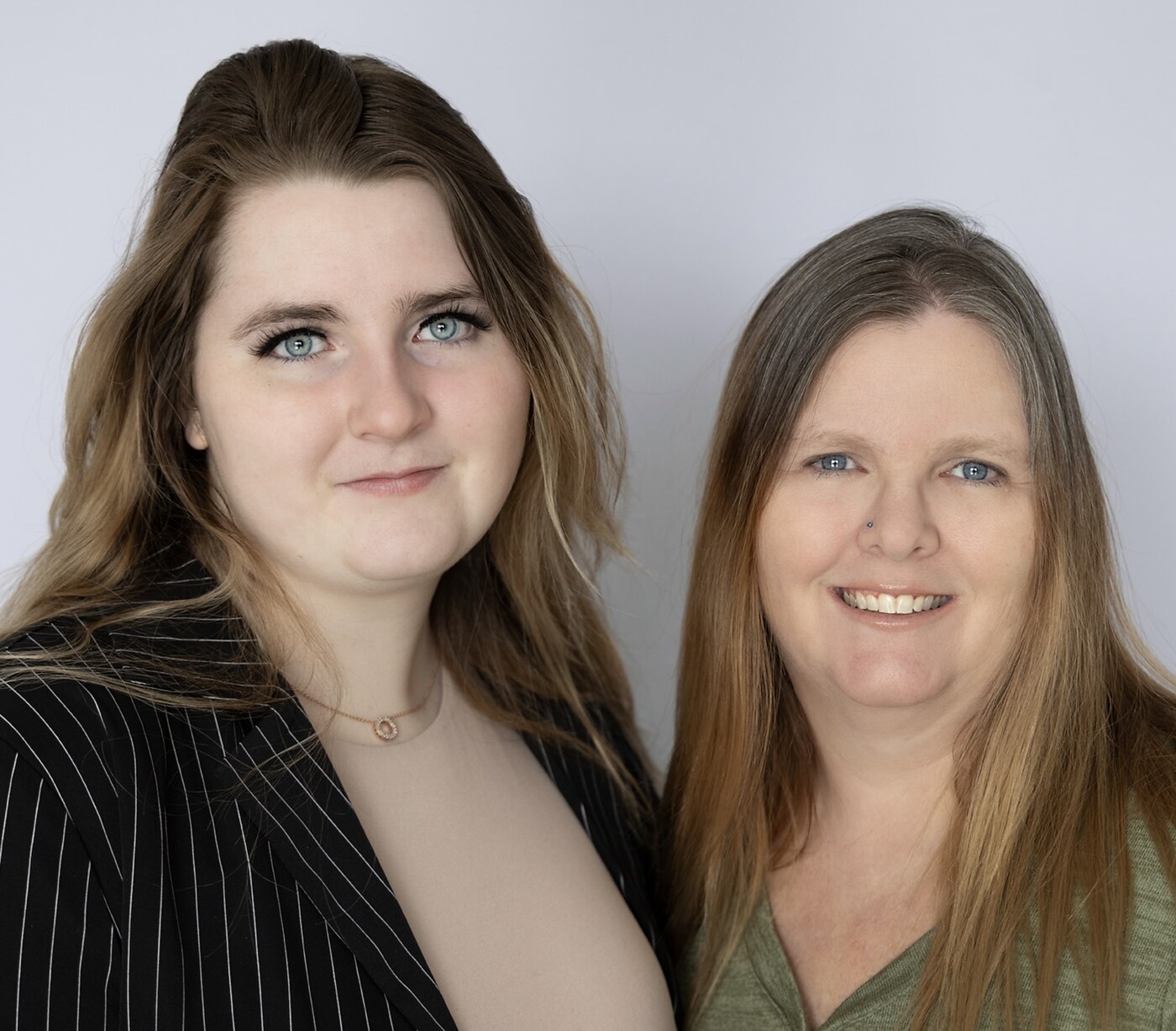 Tina and Jayna together, the mother-daughter team behind Memorable Vacations